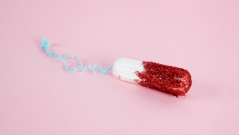 Làm sao để lấy Tampon ra?