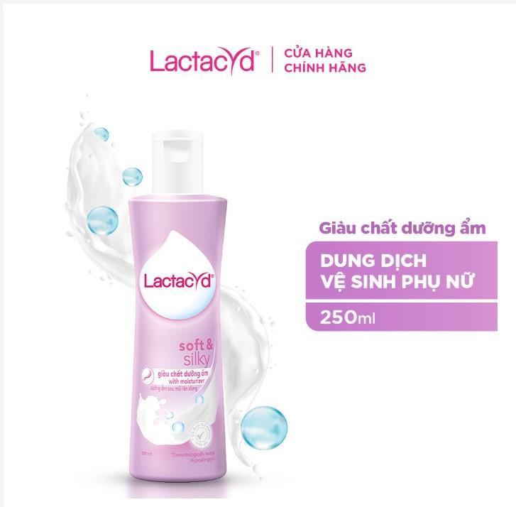 Dung dịch vệ sinh phụ nữ Lactacyd Soft and Silky