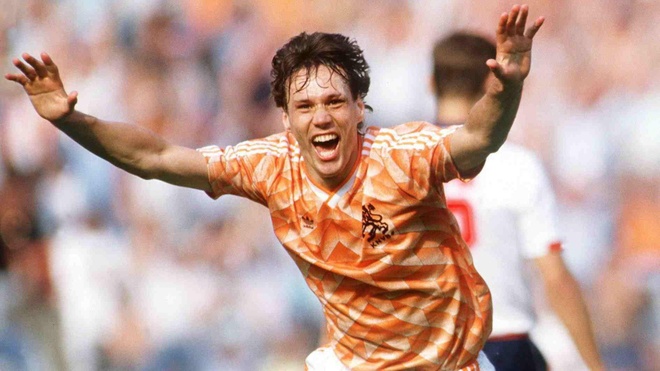 Marco van Basten: Huyền thoại của bóng đá thế giới